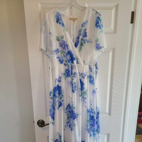 Ricarica - Maxi - White Dress with Blue Flowers - Picture 1 of 4